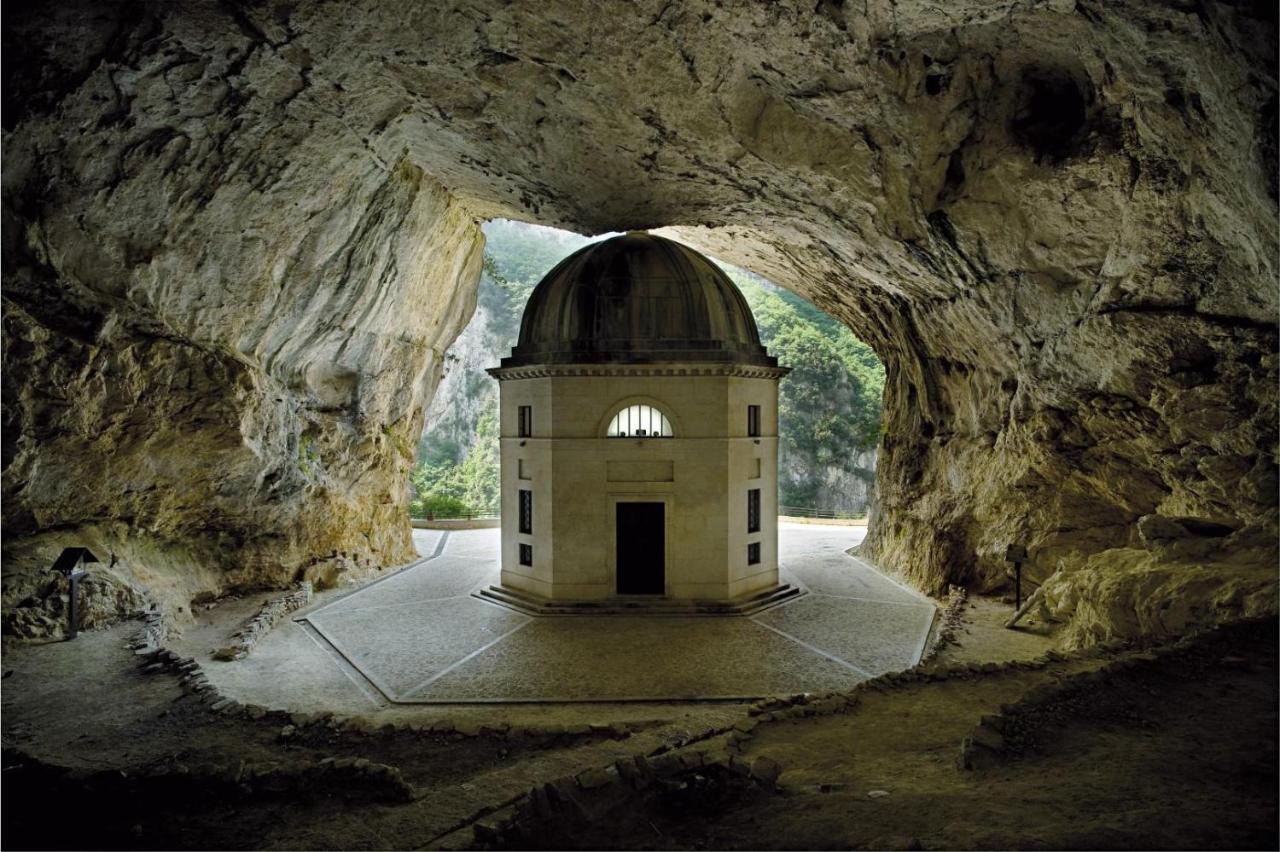 Residenza La Canonica Novilara Εξωτερικό φωτογραφία